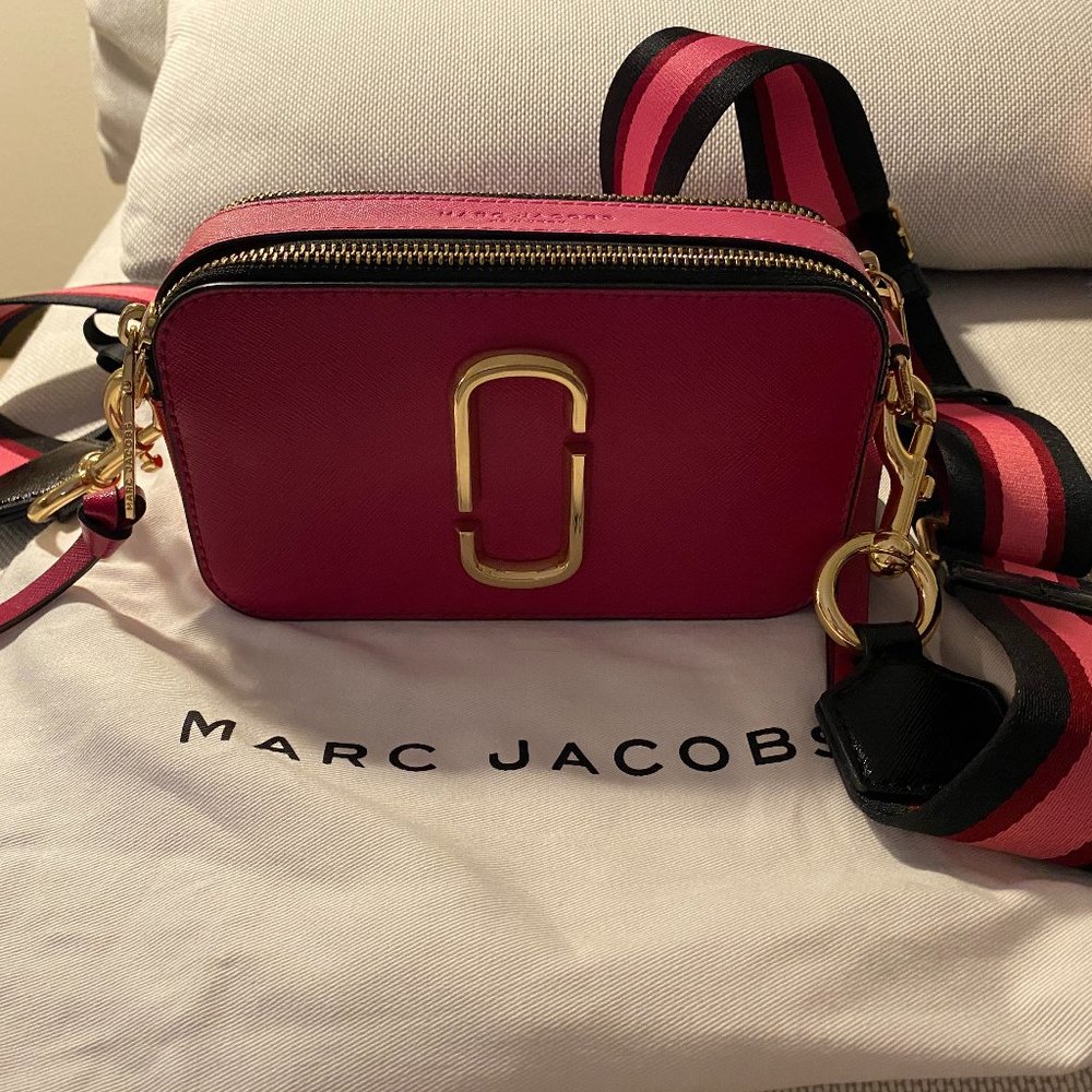 MARC JACOBS snapshot crossbody bag Dragonfruit Red Pink Color block